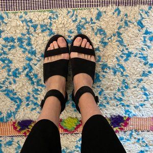 M4DE black suede strappy sandal, size 8.5, low heel, very good condition